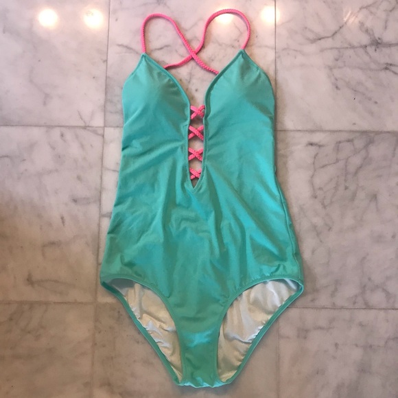 NWOT VICTORIAS SECRET | Braided One Piece Swimsuit - Picture 3 of 9